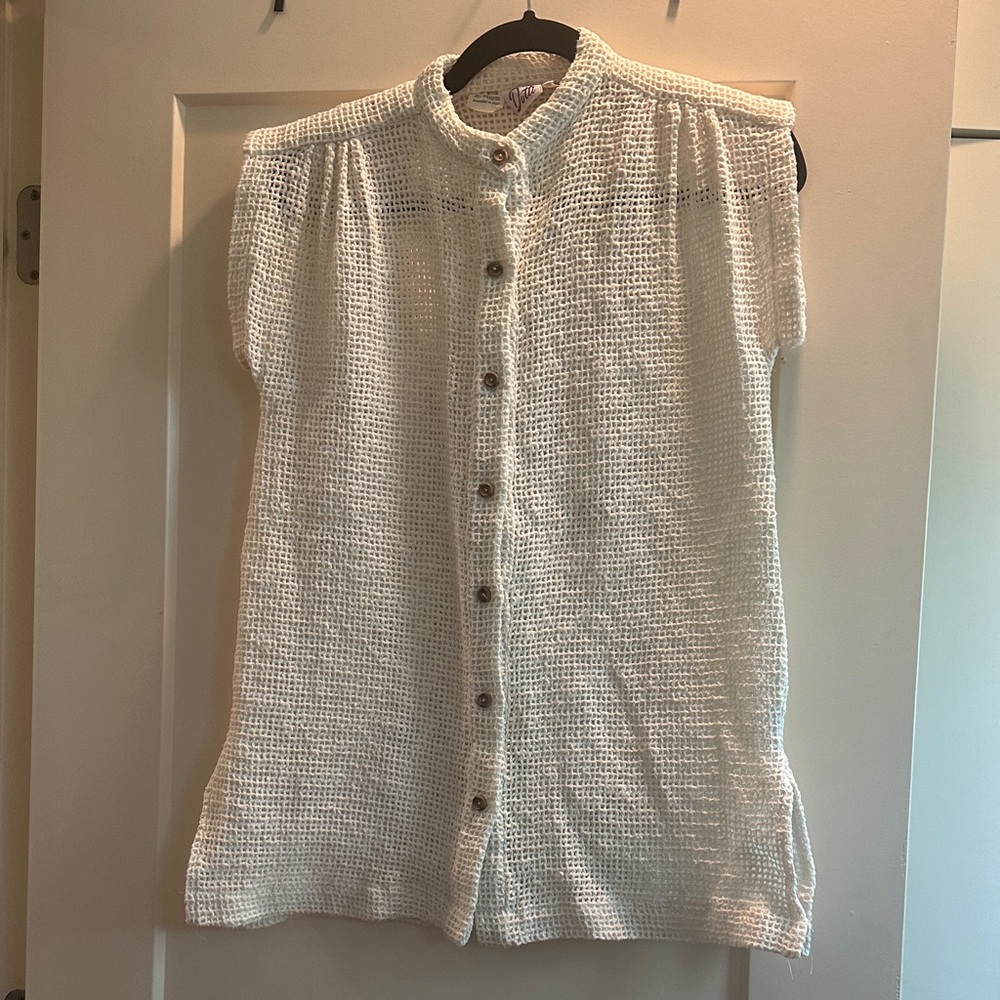 Breezy White Sleeveless Top Swimsuit Cover vintage woven top tunic Small